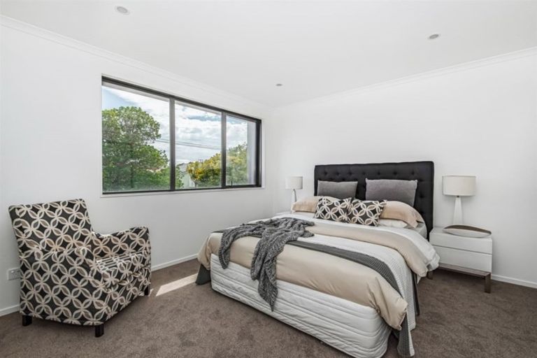 Photo of property in 4 Te One Place, Redwood, Christchurch, 8051