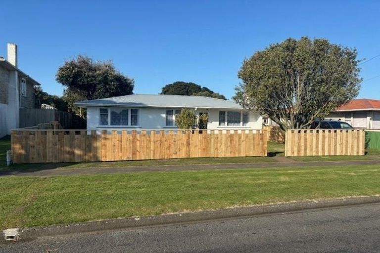 Photo of property in 78 Polson Street, Castlecliff, Whanganui, 4501