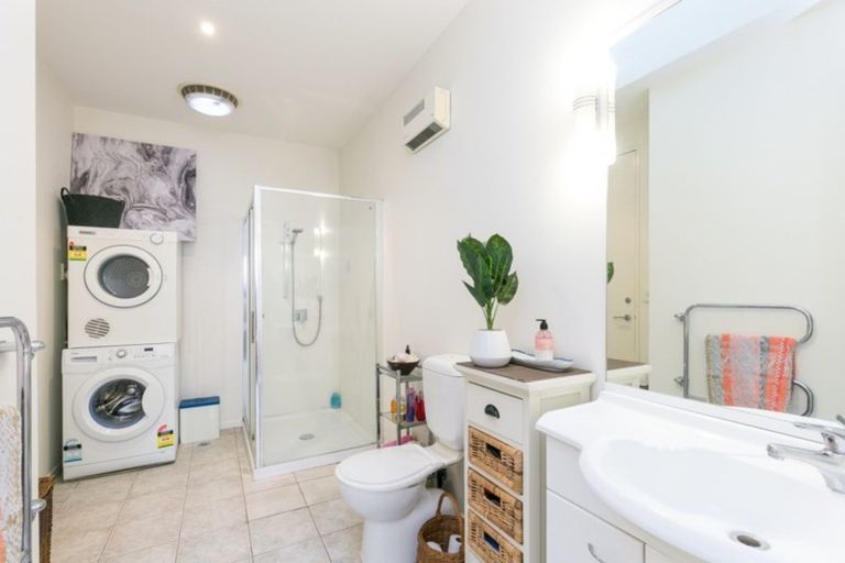 Photo of property in De Vere Apartments, 1/23 Tennyson Street, Te Aro, Wellington, 6011