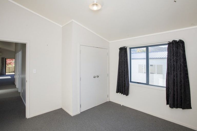 Photo of property in 911 Kanakanaia Road, Whatatutu, Te Karaka, 4091
