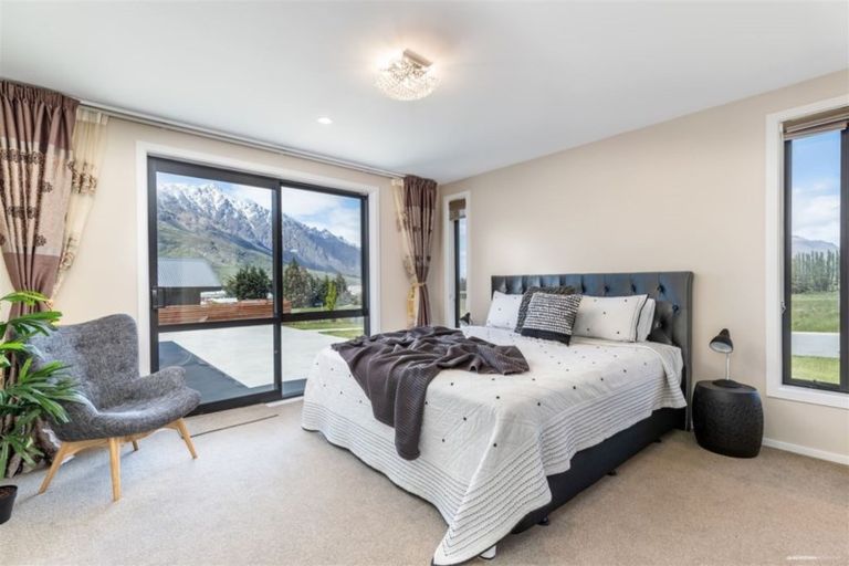 Photo of property in 2 Batsford Lane, Lower Shotover, Queenstown, 9371