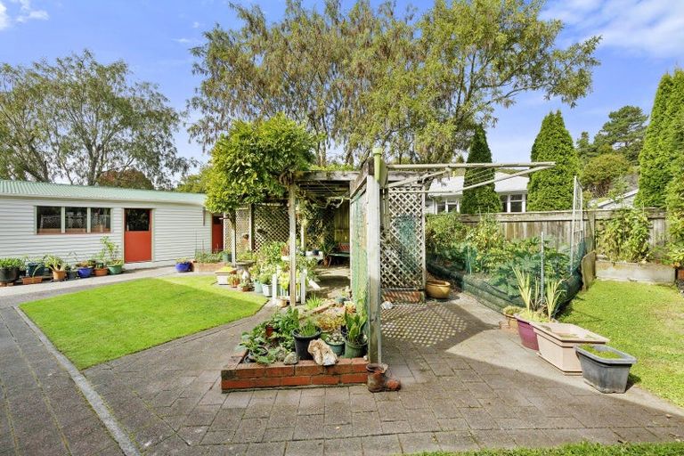 Photo of property in 32 Pempsey Street, Silverstream, Upper Hutt, 5019