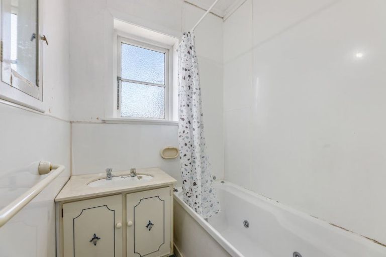 Photo of property in 35 Frome Street, Oamaru North, Oamaru, 9400