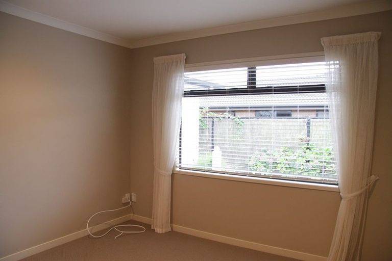 Photo of property in 12 Bishopsworth Way, Huntington, Hamilton, 3210