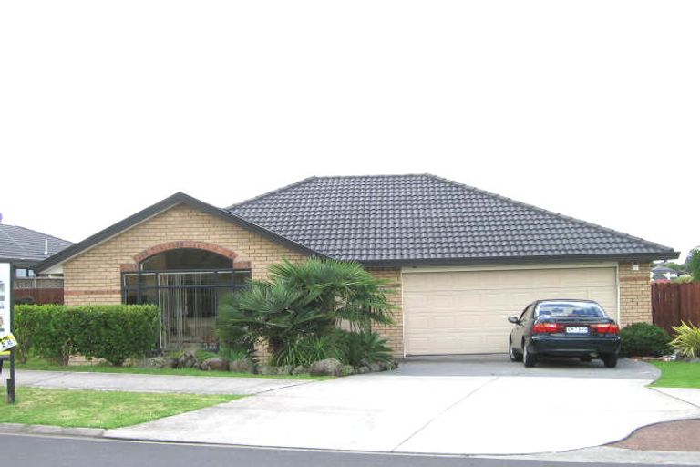 Photo of property in 27 Basra Drive, Henderson, Auckland, 0612