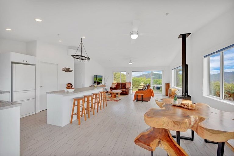 Photo of property in 130 Mytton Heights, Motueka, 7196