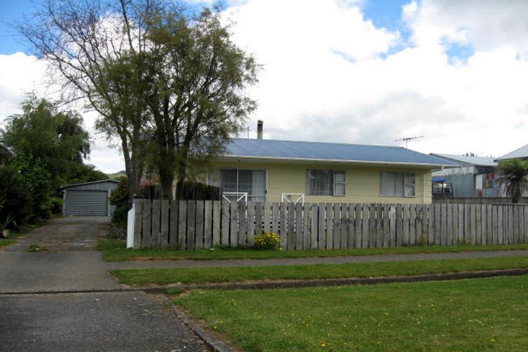 Photo of property in 20 Queen Street, Raetihi, 4632