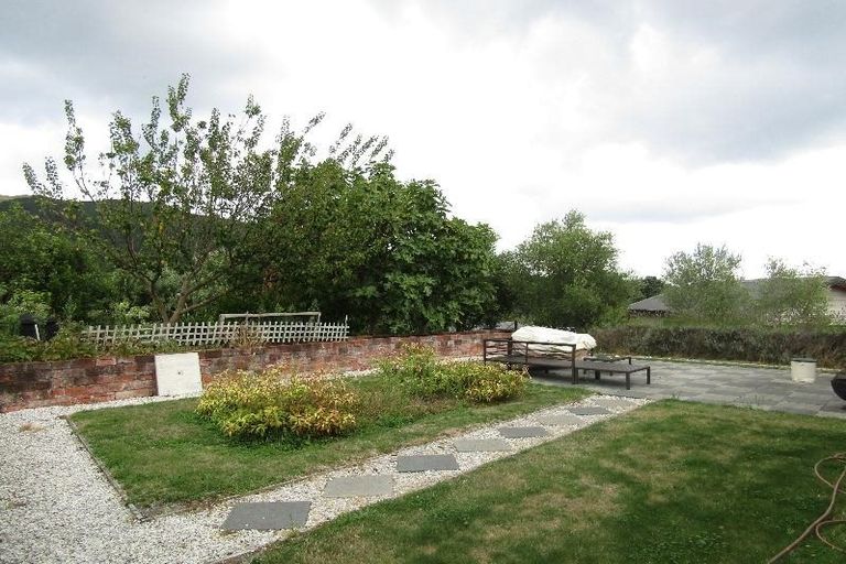 Photo of property in 17 Peregrine Place, Kinloch, Taupo, 3377