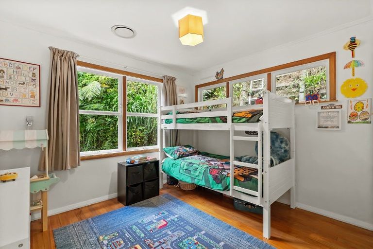 Photo of property in 57 Rona Street, Eastbourne, Lower Hutt, 5013