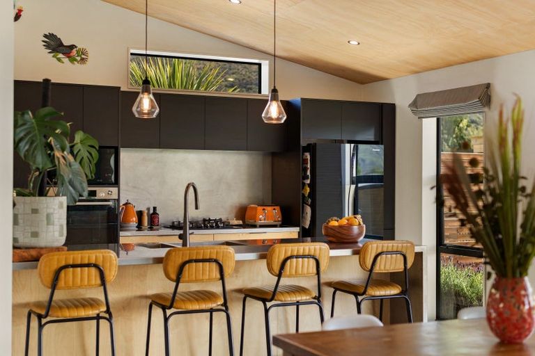 Photo of property in 5 Lakefield Close, Kingston, Athol, 9793