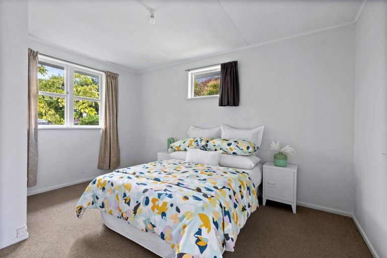 Photo of property in 9 Tranmere Road, Fairfield, Hamilton, 3214