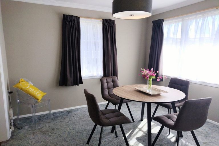 Photo of property in 159 Weraroa Road, Levin, 5510