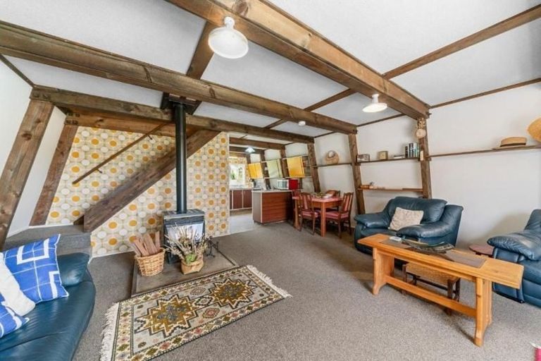 Photo of property in 56 Tutere Street, Waikanae Beach, Waikanae, 5036