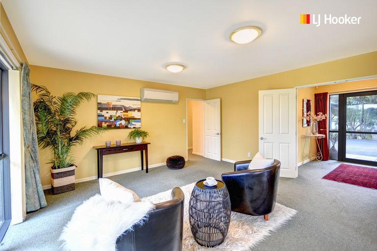 Photo of property in 18 Sunninghurst Drive, Fairfield, Dunedin, 9018