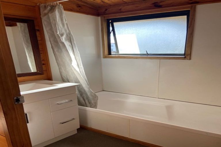 Photo of property in 22a Monokia Street, Fairy Springs, Rotorua, 3015