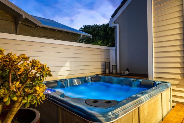 Photo of property in 83 Brougham Street, New Plymouth, 4310