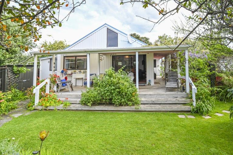 Photo of property in 108 Harper Road, Waimarama, Havelock North, 4294