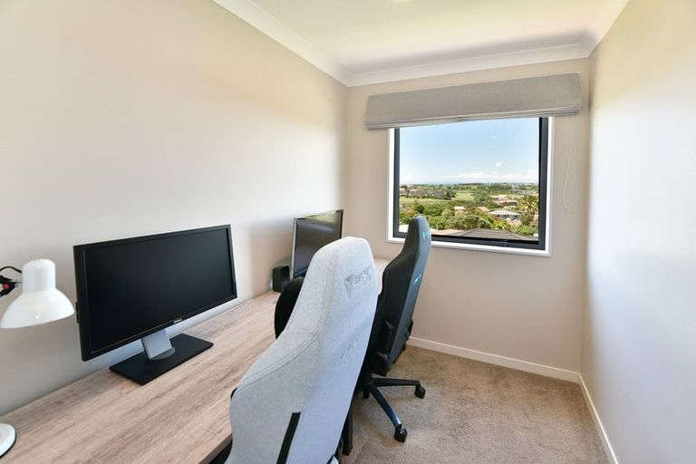 Photo of property in 1191 Whangaparaoa Road, Gulf Harbour, Whangaparaoa, 0930