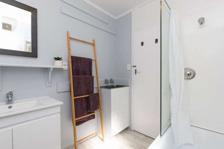 Photo of property in 2/67 Fox Street, Ngaio, Wellington, 6035