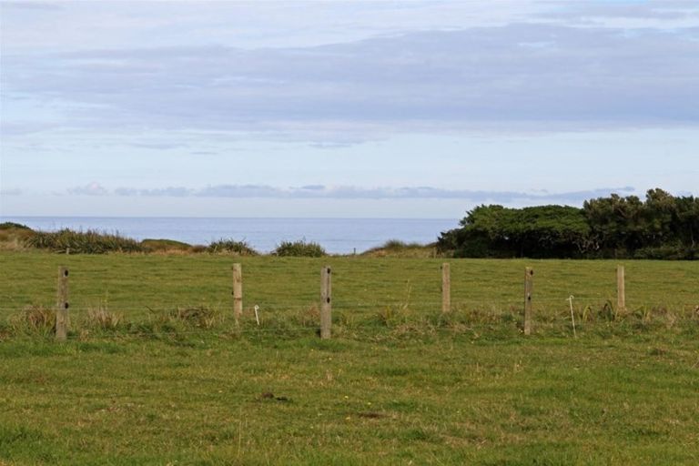 Photo of property in 305 Tai Road, Opunake, 4681