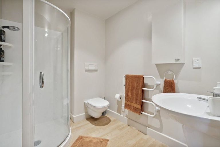 Photo of property in Shelley Bay Terraces, 9/61 Maupuia Road, Maupuia, Wellington, 6022