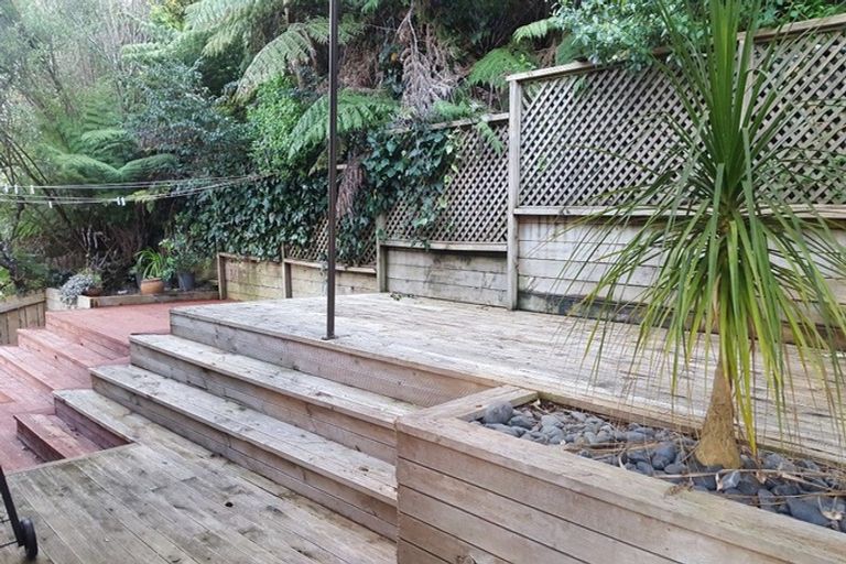 Photo of property in 2/14 Strabo Place, Windsor Park, Auckland, 0632