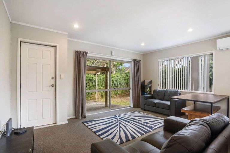 Photo of property in 25a Sikkim Crescent, Clover Park, Auckland, 2019