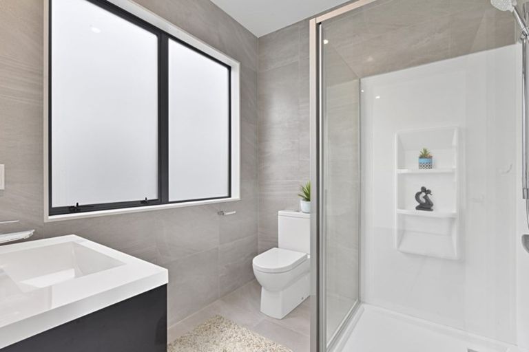 Photo of property in 1 Kainga Lane, Whenuapai, Auckland, 0618