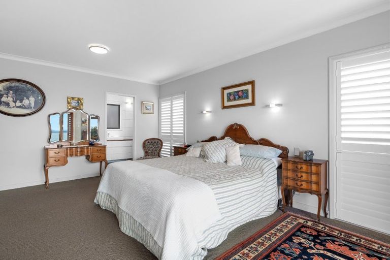 Photo of property in 17 Kiriwai Place, Matua, Tauranga, 3110