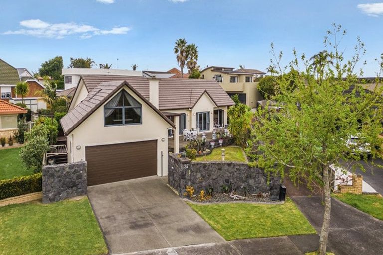 Photo of property in 37 Starlight Cove, Hobsonville, Auckland, 0618