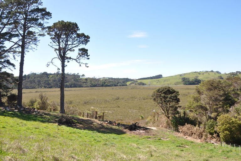 Photo of property in 252 Ridge Road, Mahurangi East, Warkworth, 0982