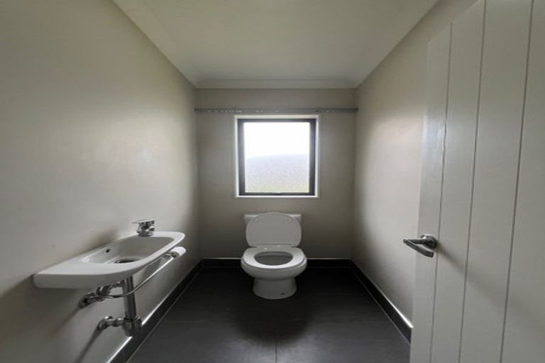 Photo of property in 70 Te Huia Drive, Flagstaff, Hamilton, 3210