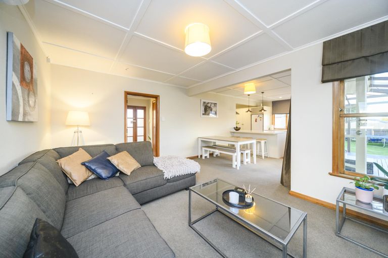 Photo of property in 30 Guy Avenue, Takaro, Palmerston North, 4410