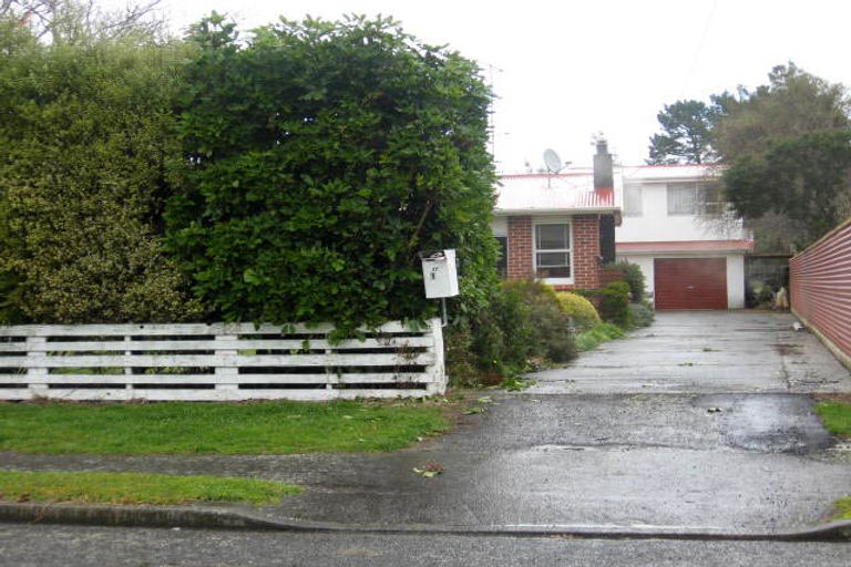 Photo of property in 17 Philip Street, Carterton, 5713
