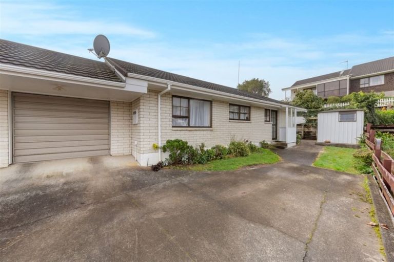 Photo of property in 9b Victoria Avenue, Waiuku, 2123
