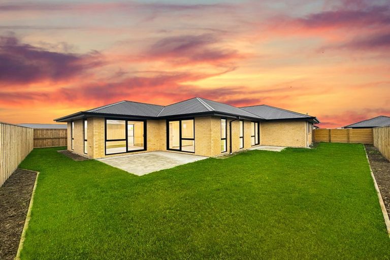 Photo of property in 14 Nirmal Way, Rolleston, 7614