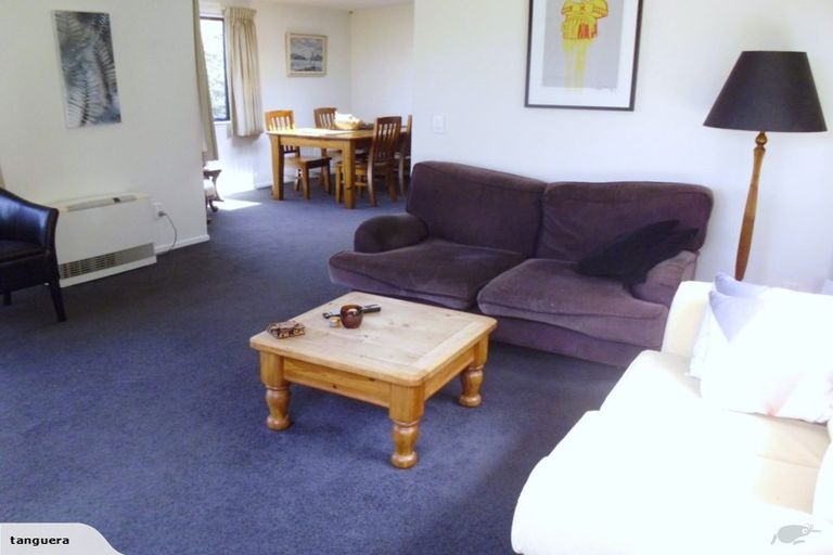 Photo of property in 8 Hallewell Crescent, Johnsonville, Wellington, 6037