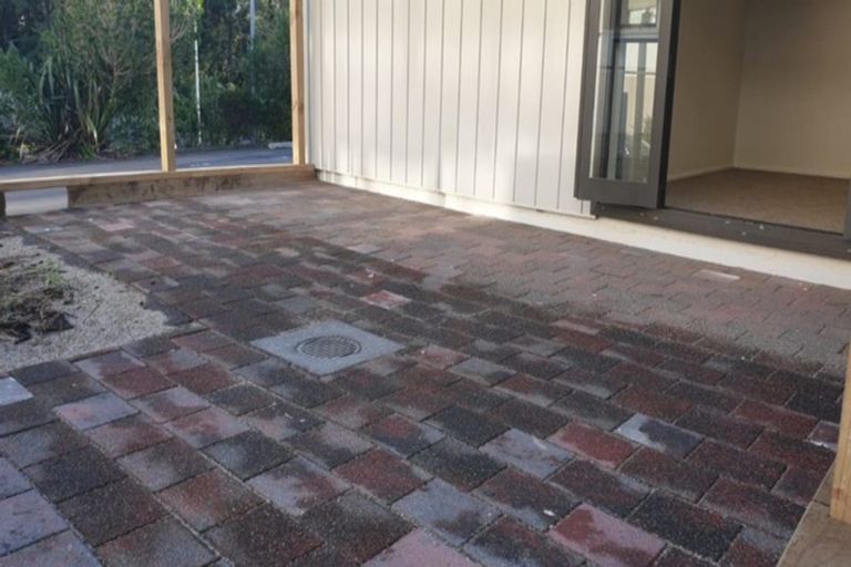 Photo of property in 1a/30 Westward Ho, Glen Eden, Auckland, 0602