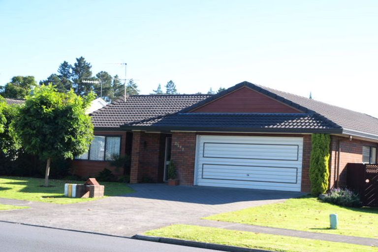 Photo of property in 2/143 Millhouse Drive, Golflands, Auckland, 2013