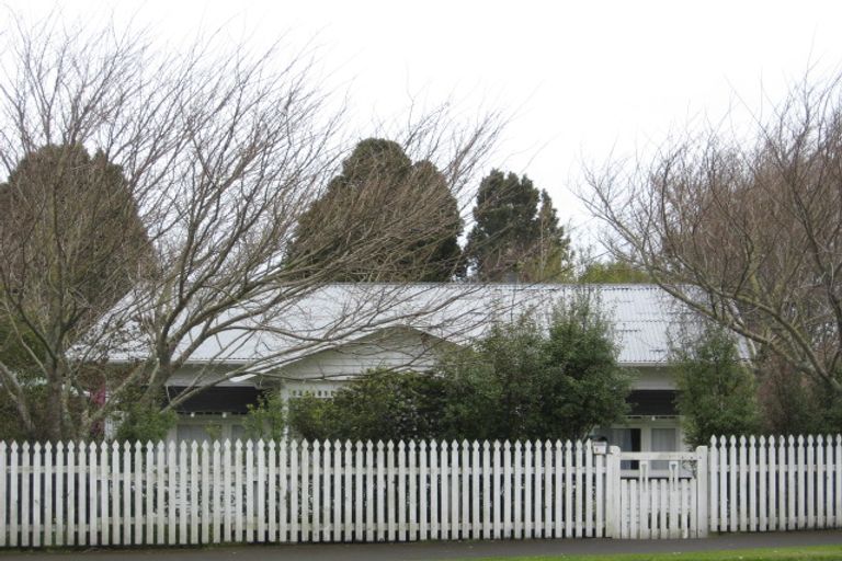 Photo of property in 192 Tukapa Street, Westown, New Plymouth, 4310