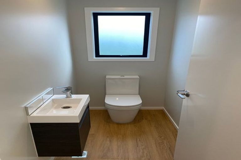 Photo of property in 18 Cynisca Crescent, Wallaceville, Upper Hutt, 5018