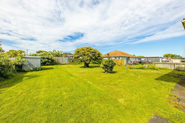 Photo of property in 6 Fisher Crescent, Otara, Auckland, 2023