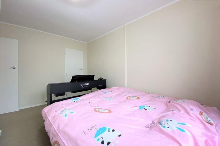 Photo of property in 2/12 Stanhope Road, Mount Wellington, Auckland, 1051