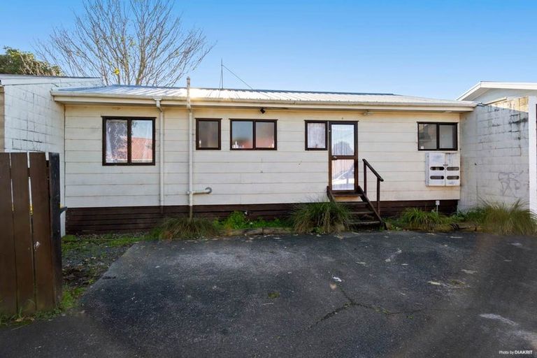 Photo of property in 5/19 Smiths Avenue, Papakura, 2110
