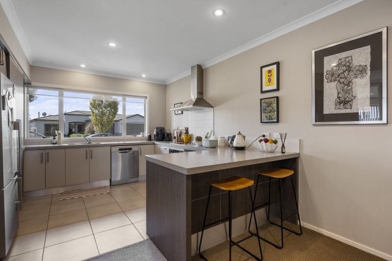 Photo of property in 14 Palliser Place, Poraiti, Napier, 4112