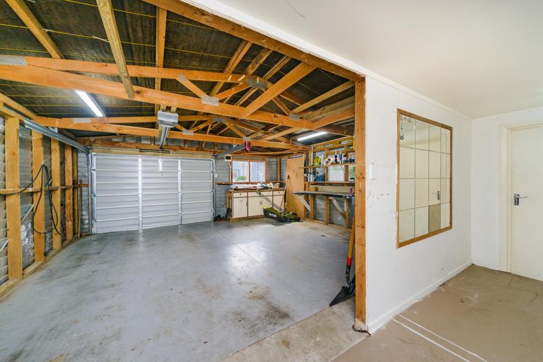 Photo of property in 10 Stanley Avenue, Palmerston North, 4414