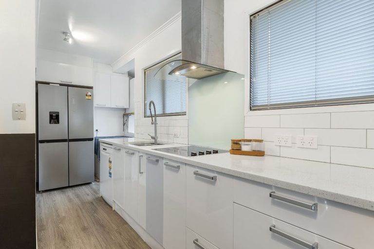 Photo of property in 1/37 Simon Ellice Drive, Bayview, Auckland, 0629