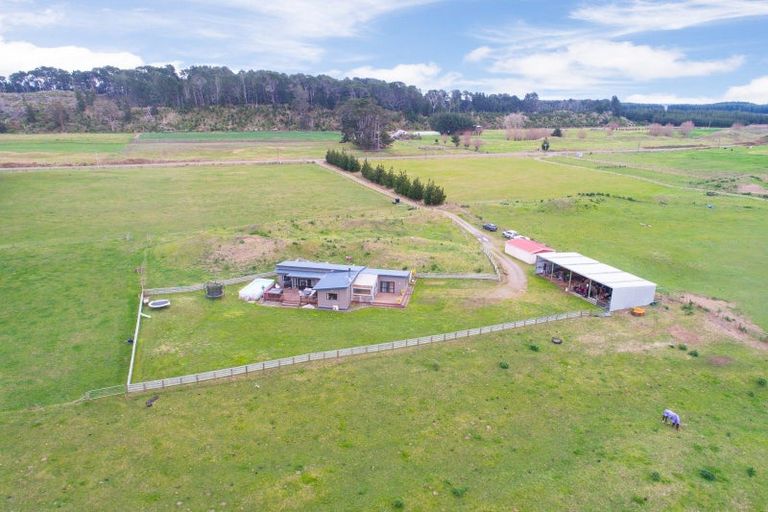 Photo of property in 165 Taikorea Road, Glen Oroua, Palmerston North, 4473