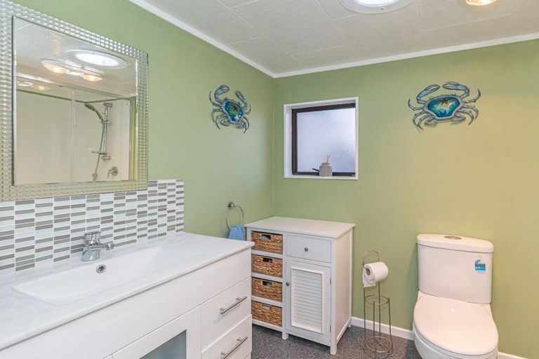 Photo of property in 15 Mack Street, Foxton Beach, Foxton, 4815