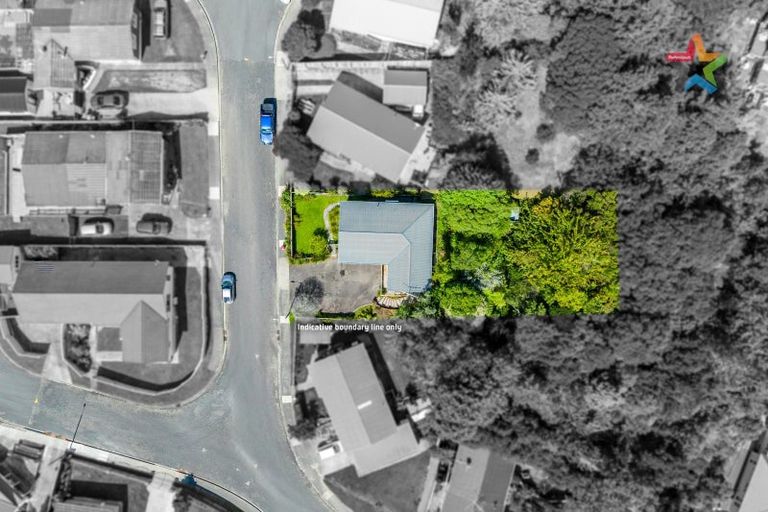 Photo of property in 11 Mokopuna Grove, Stokes Valley, Lower Hutt, 5019